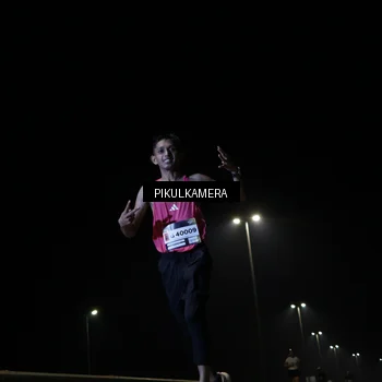 Runner Photo 7510919