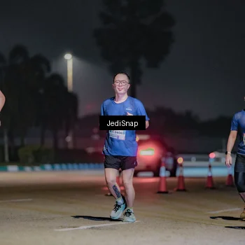 Runner Photo 7510923