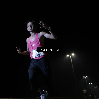 Runner Photo 7510926