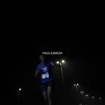Runner Photo 7510965