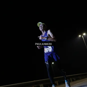 Runner Photo 7510988