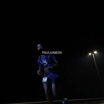 Runner Photo 7510998