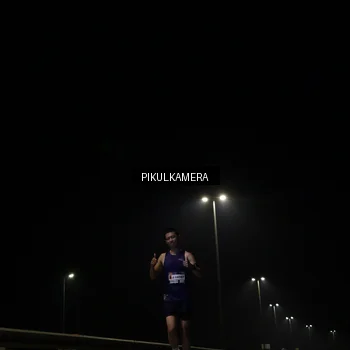 Runner Photo 7511002