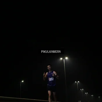 Runner Photo 7511003