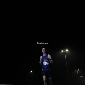 Runner Photo 7511008