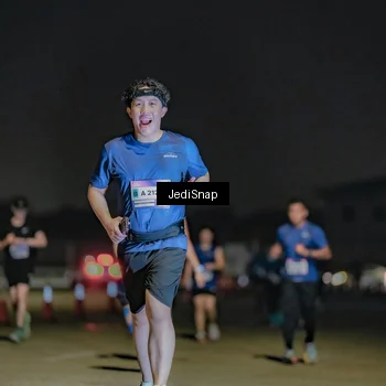 Runner Photo 7511010