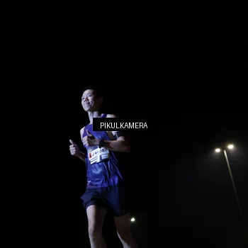 Runner Photo 7511012