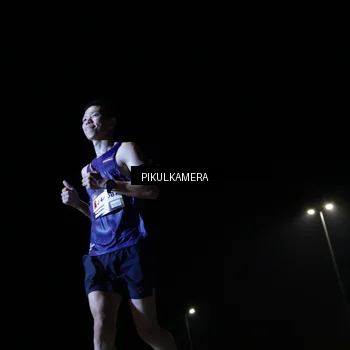 Runner Photo 7511013