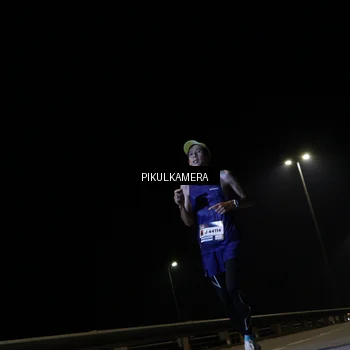 Runner Photo 7511021