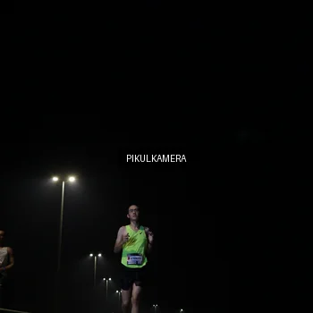 Runner Photo 7511023