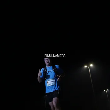 Runner Photo 7511043