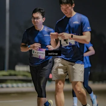 Runner Photo 7511048