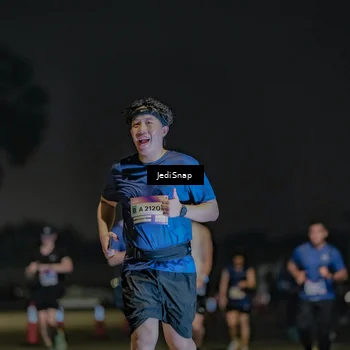 Runner Photo 7511056