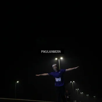 Runner Photo 7511062