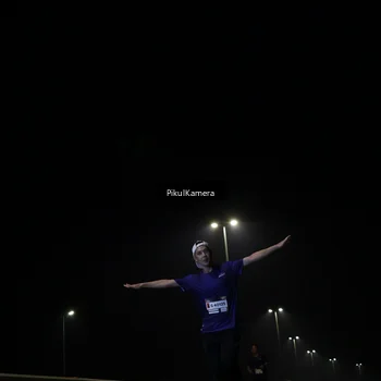Runner Photo 7511066