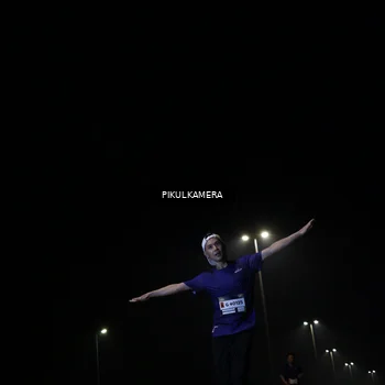 Runner Photo 7511068
