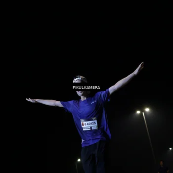 Runner Photo 7511072