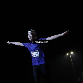 Runner Photo 7511073