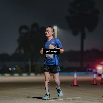 Runner Photo 7511074