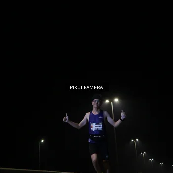 Runner Photo 7511102