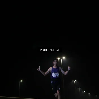 Runner Photo 7511103