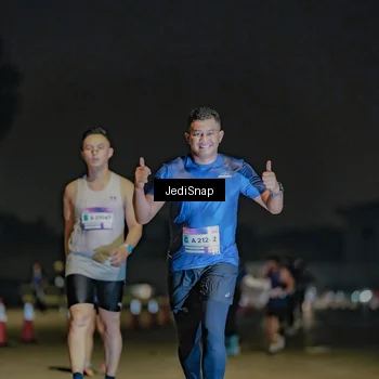 Runner Photo 7511107