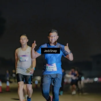 Runner Photo 7511108