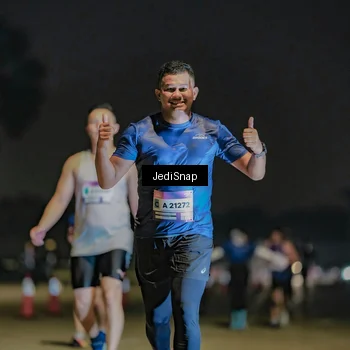 Runner Photo 7511112