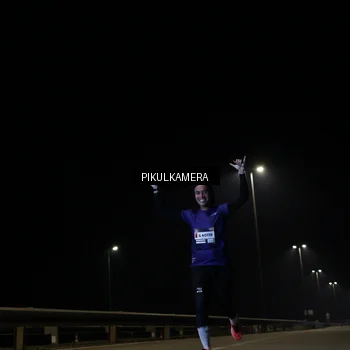 Runner Photo 7511136
