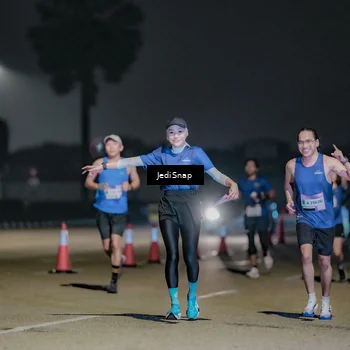 Runner Photo 7511138