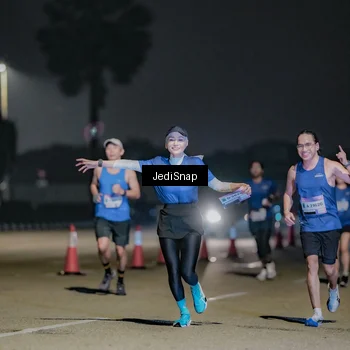 Runner Photo 7511139