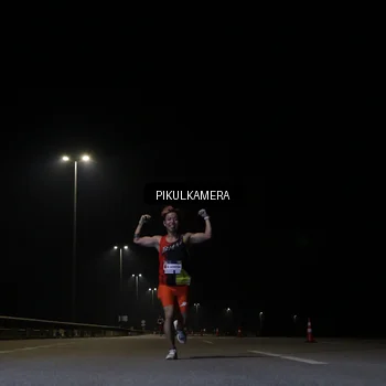 Runner Photo 7511146
