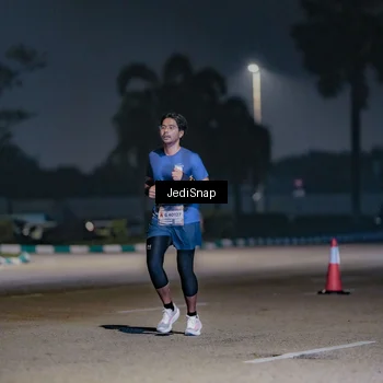 Runner Photo 7511181