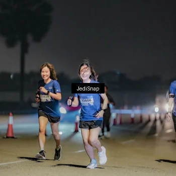 Runner Photo 7511197
