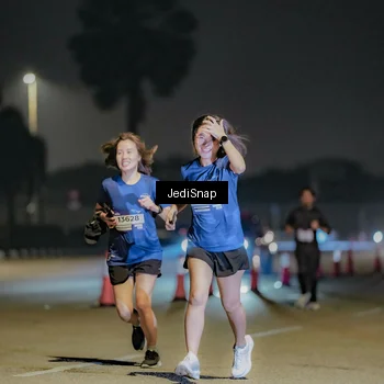 Runner Photo 7511200