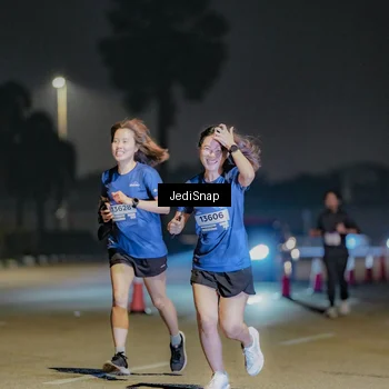 Runner Photo 7511201
