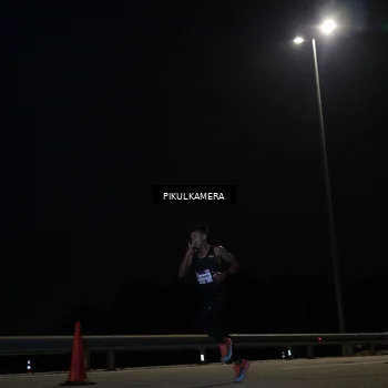Runner Photo 7511213