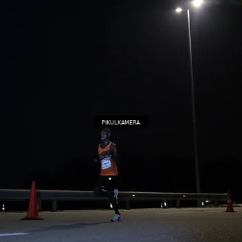 Runner Photo 7511215