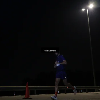 Runner Photo 7511227