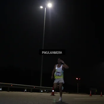 Runner Photo 7511235