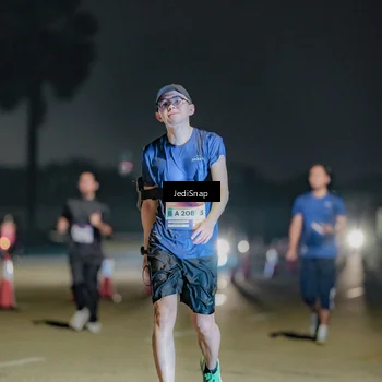 Runner Photo 7511240