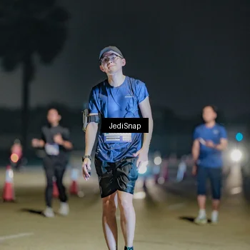 Runner Photo 7511241