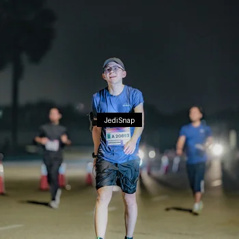 Runner Photo 7511245