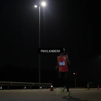 Runner Photo 7511246