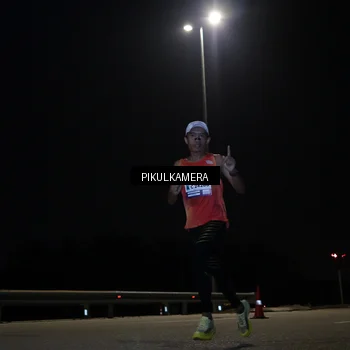 Runner Photo 7511247