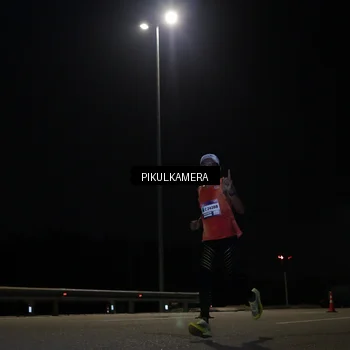 Runner Photo 7511249