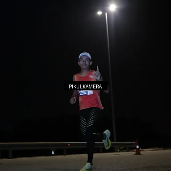 Runner Photo 7511256