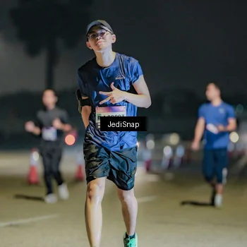 Runner Photo 7511258