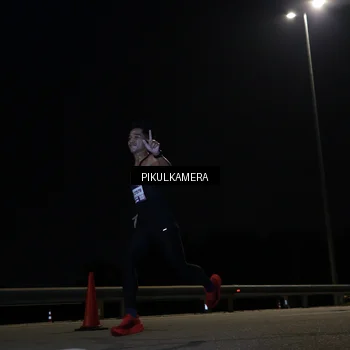 Runner Photo 7511260