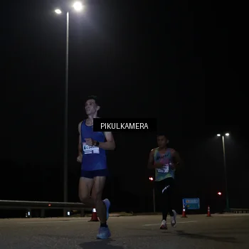 Runner Photo 7511271